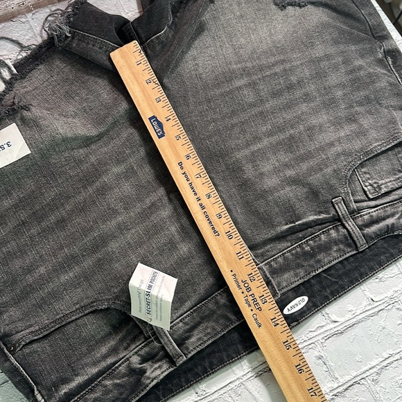 Old Navy Women’s High Rise Shorts Secret Slim Pockets 18 NEW Gray Charcoal - Picture 8 of 15